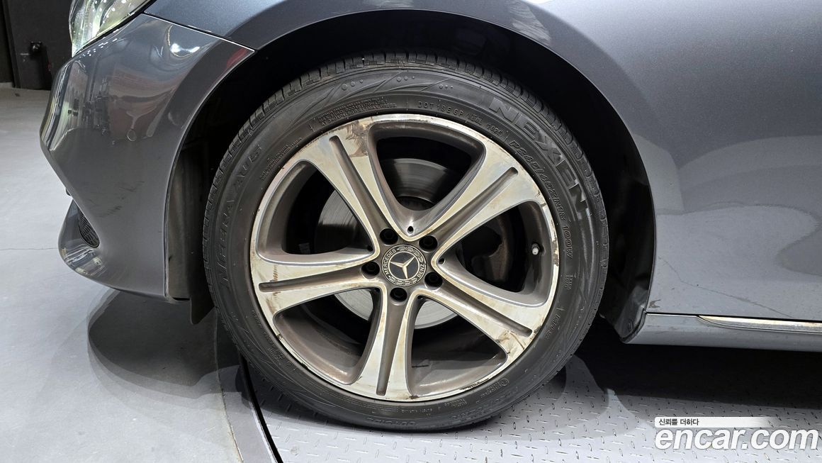 Mercedes-Benz E-Class 2019