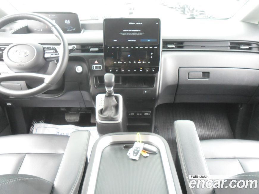 Hyundai Staria 2023