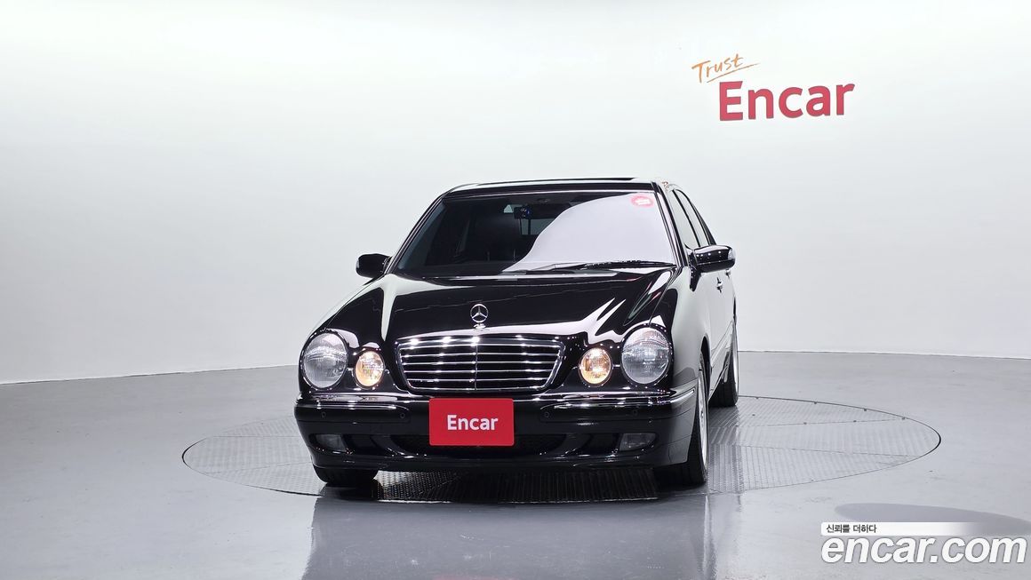 Mercedes-Benz E-Class 2002