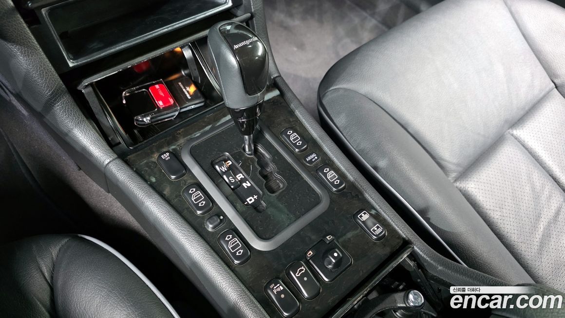 Mercedes-Benz E-Class 2002