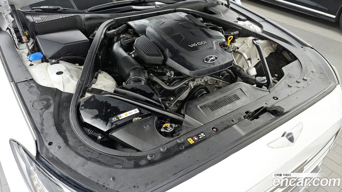 Hyundai Genesis 2015