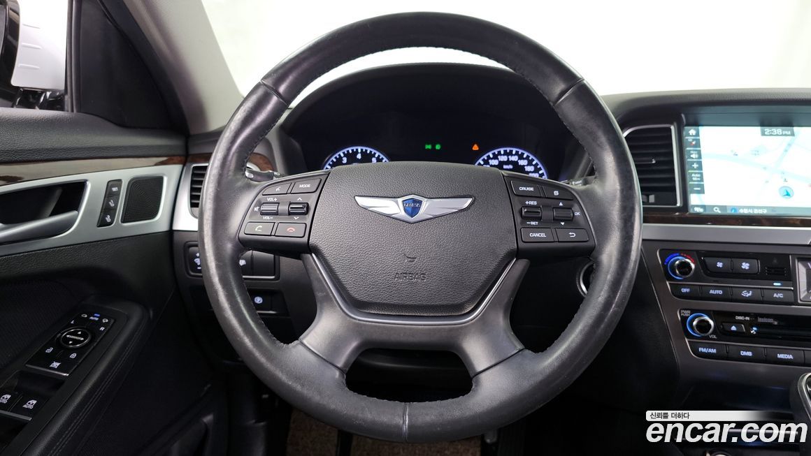 Hyundai Genesis 2015