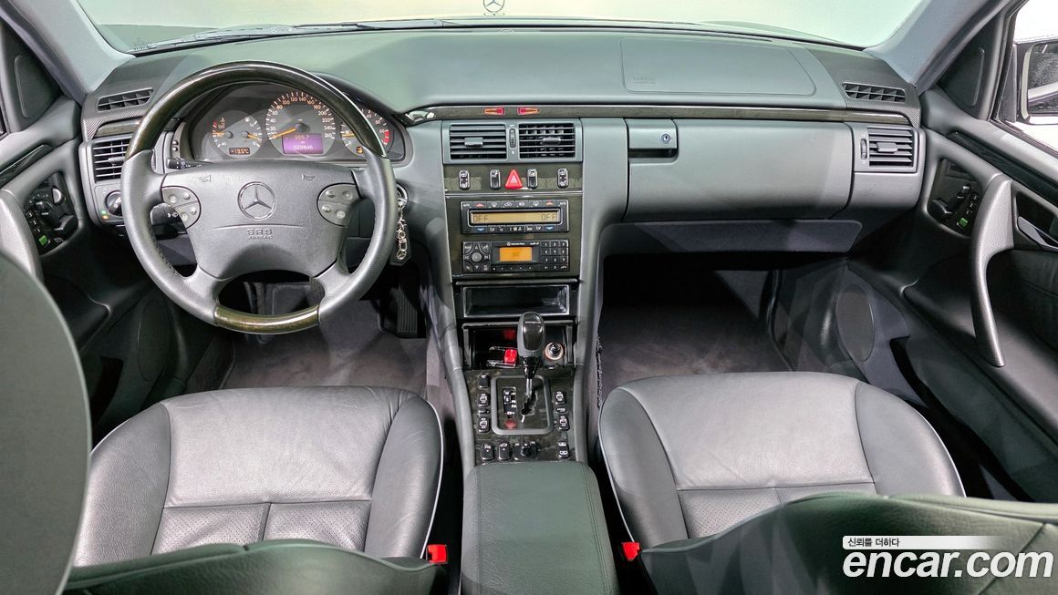 Mercedes-Benz E-Class 2002
