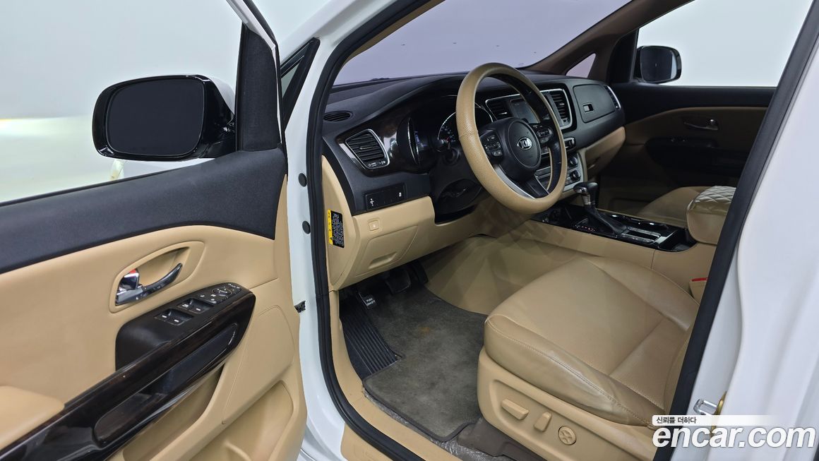 Kia Canival 2019