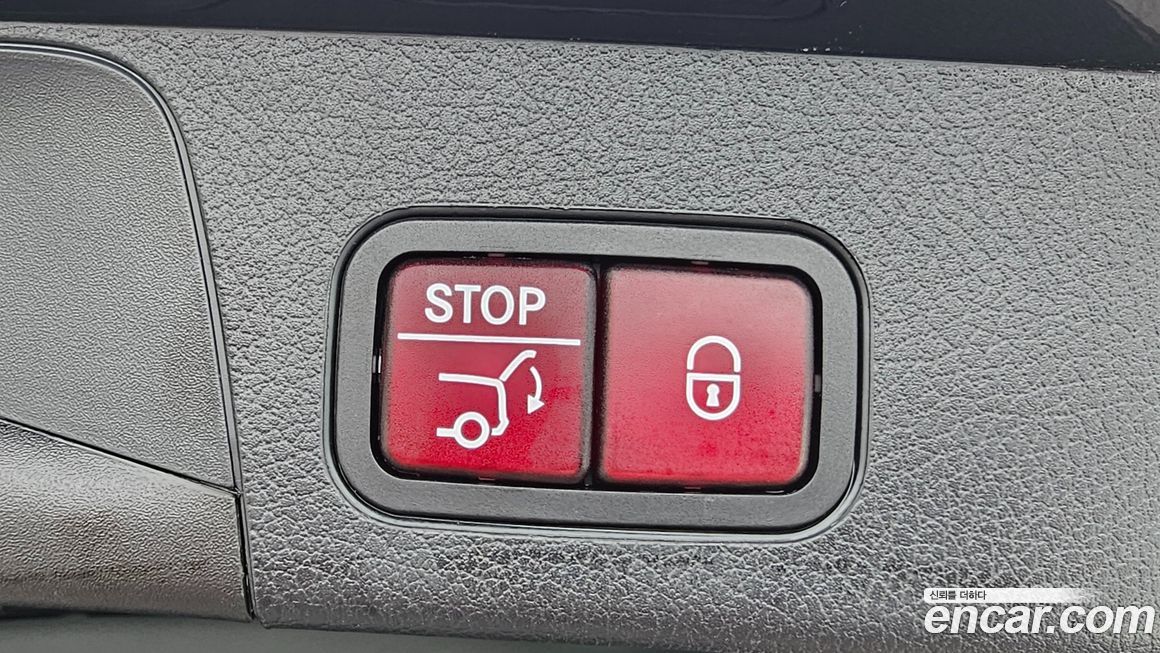 Mercedes-Benz GLB-Class 2021