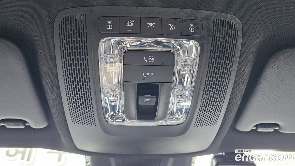 Mercedes-Benz GLB-Class 2021