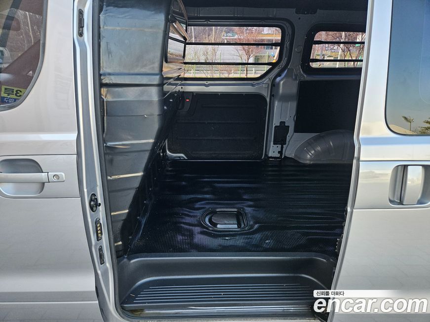 Hyundai Starex 2021