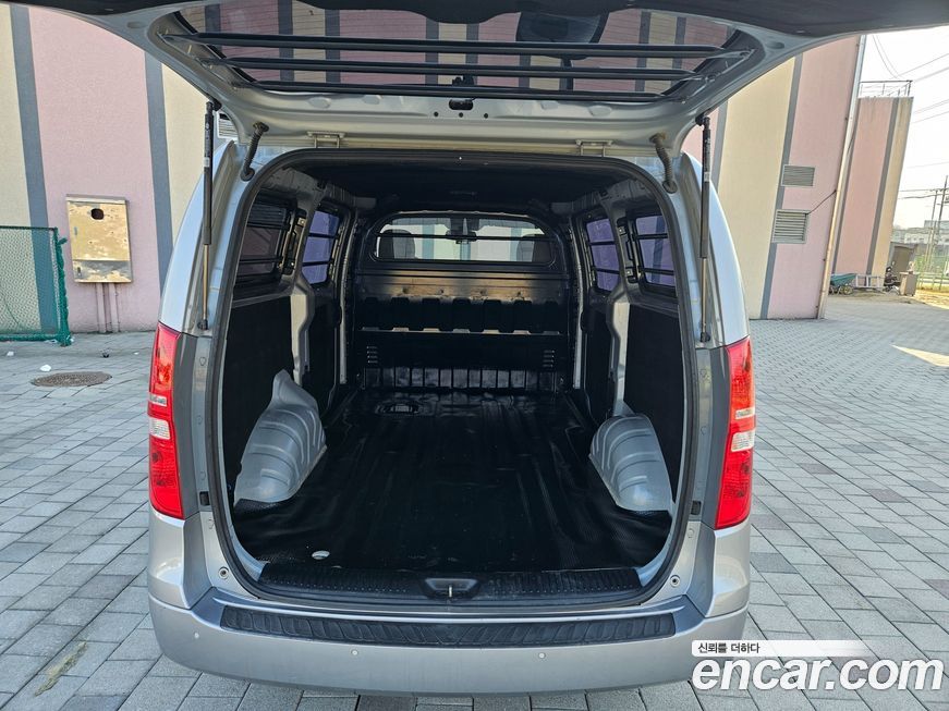 Hyundai Starex 2021