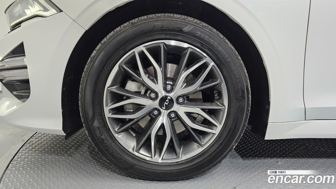 Kia K5 2023
