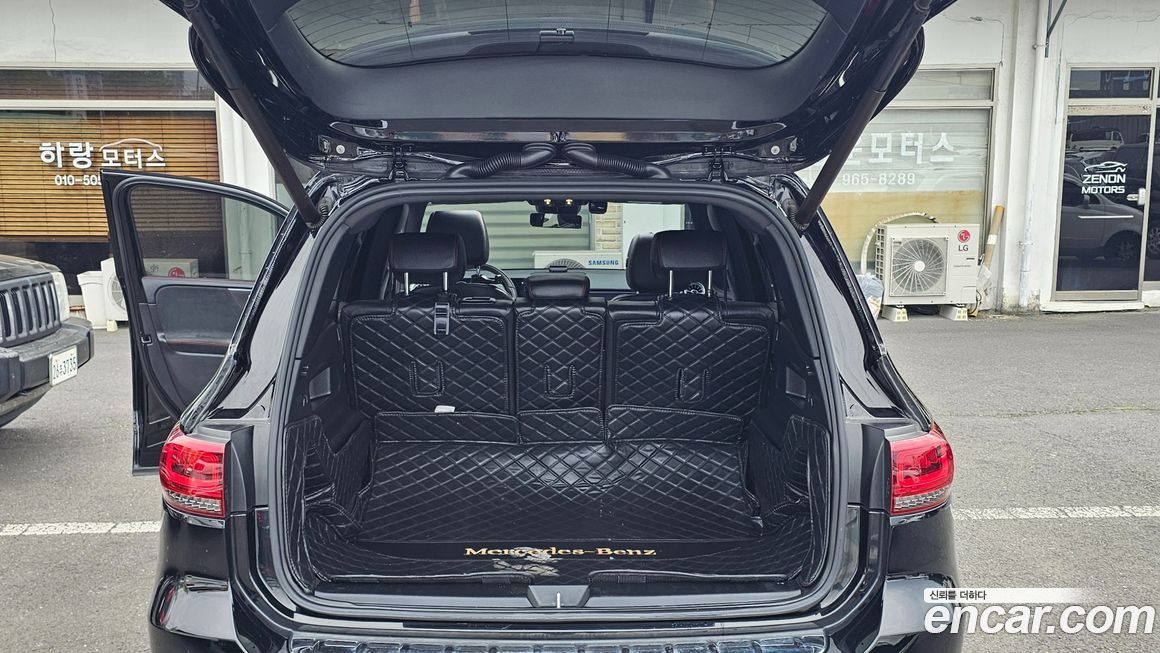 Mercedes-Benz GLB-Class 2021