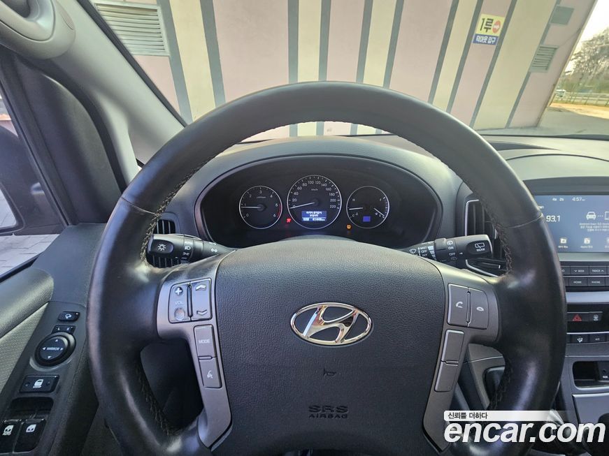 Hyundai Starex 2021