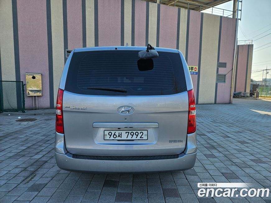 Hyundai Starex 2021