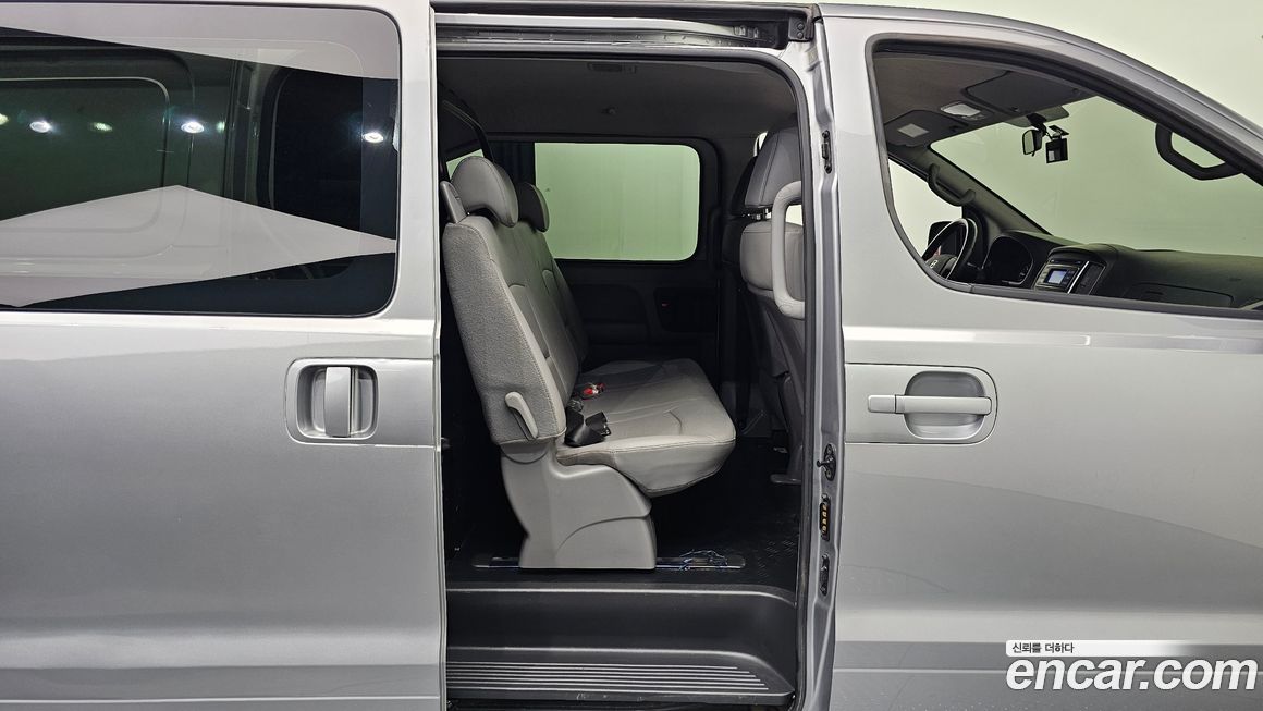 Hyundai Starex 2020