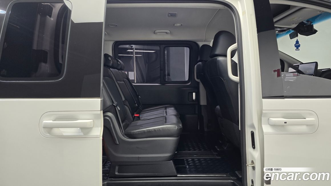 Hyundai Staria 2022