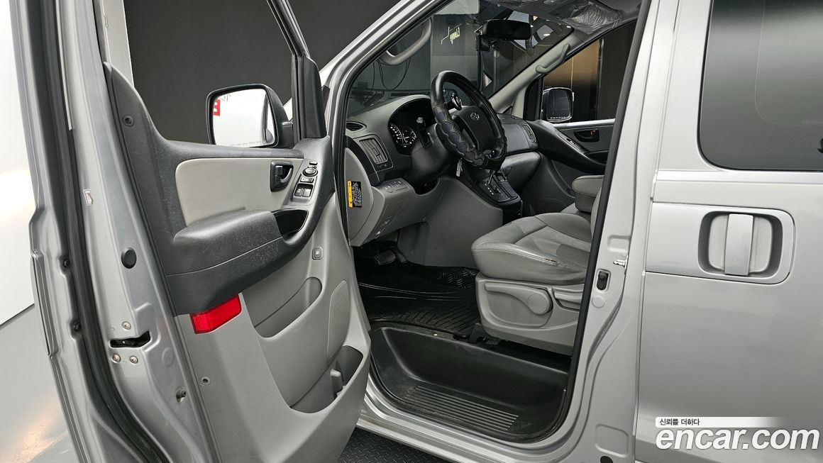 Hyundai Starex 2021
