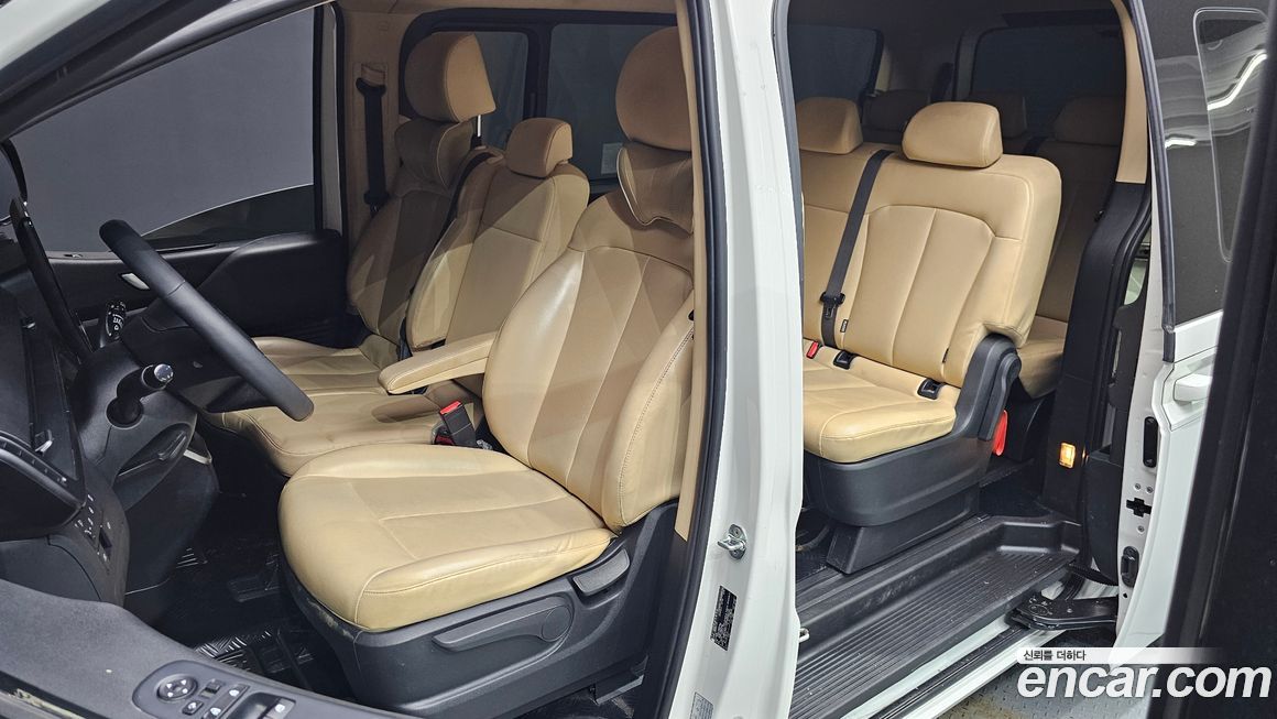 Hyundai Staria 2023