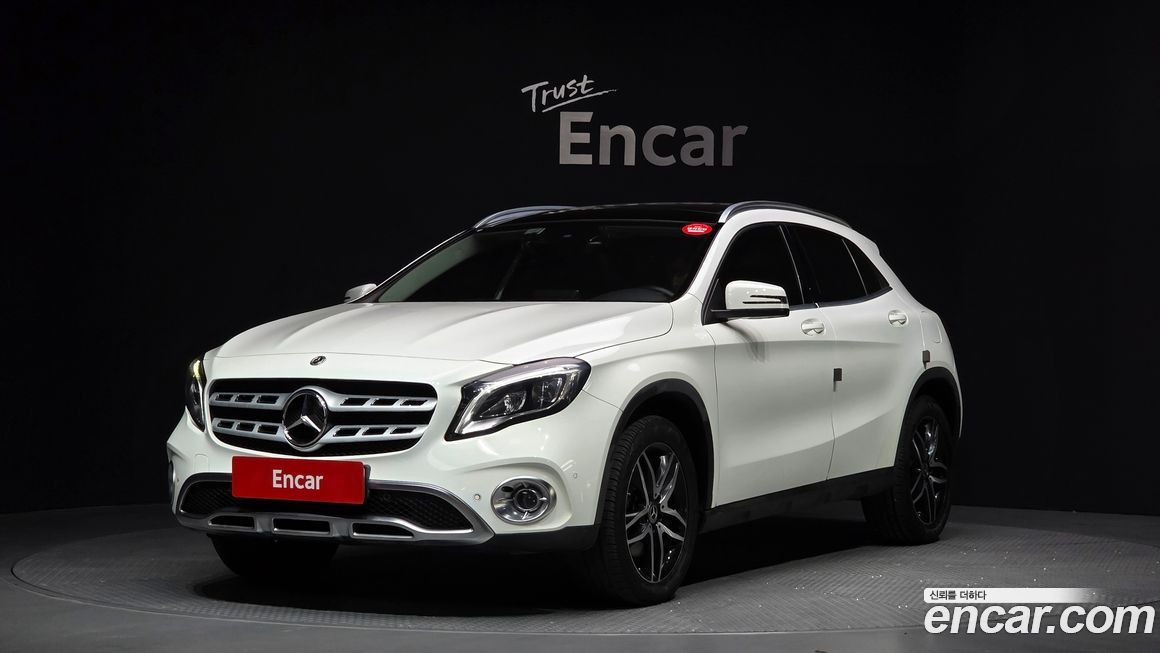 Mercedes-Benz GLA-Class 2019