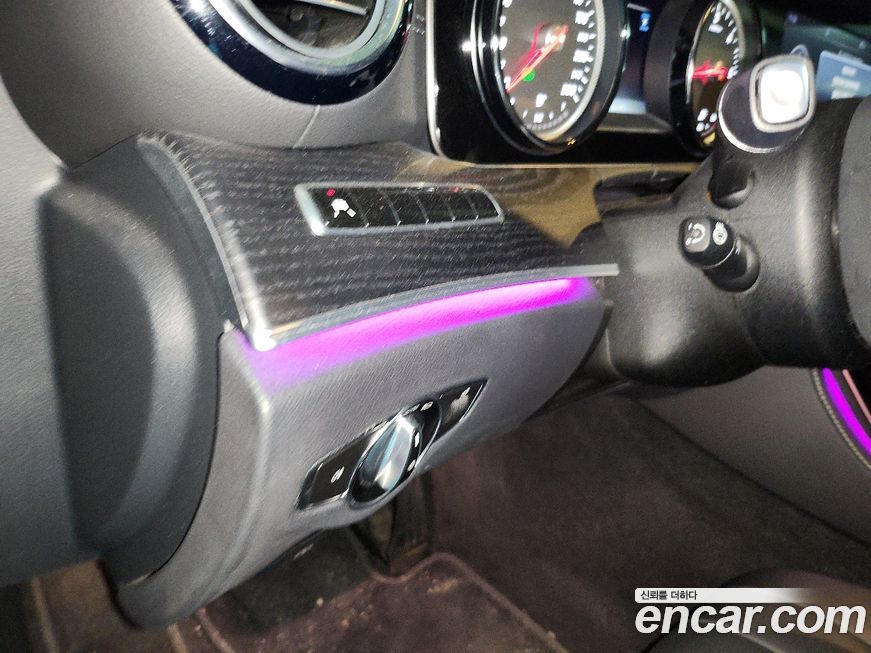 Mercedes-Benz E-Class 2020