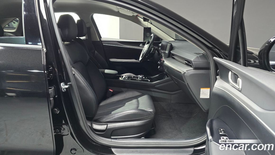 Kia K5 2025