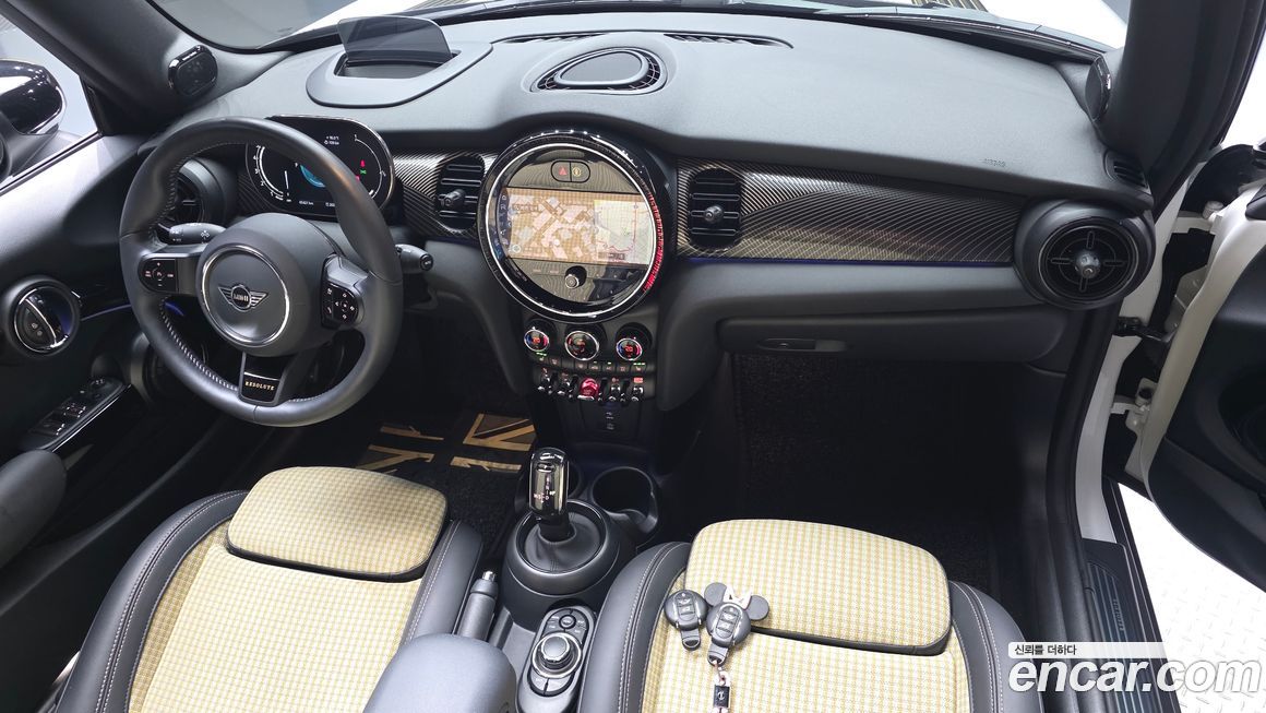 Mini Cooper Convertible 2024