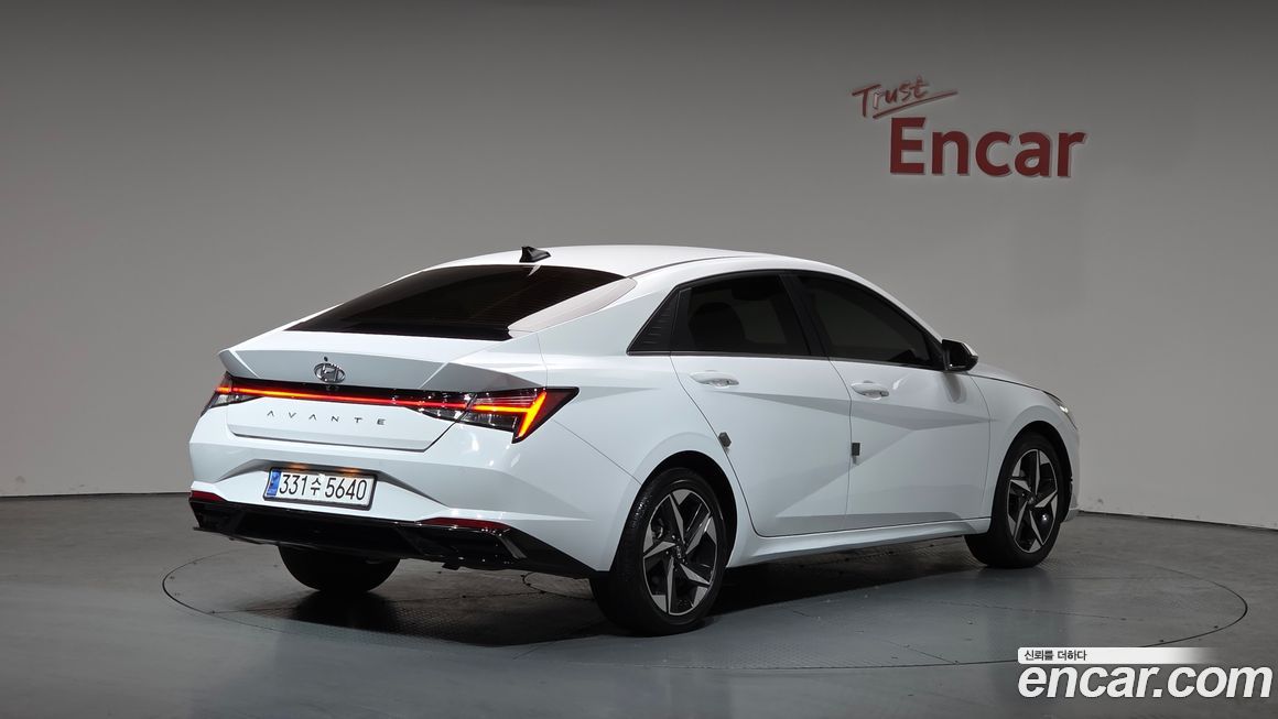 Hyundai AVANTE 2021