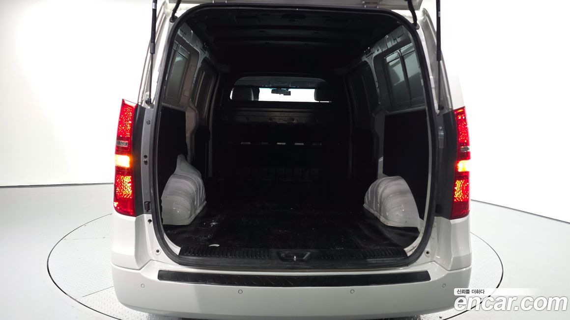 Hyundai Starex 2021