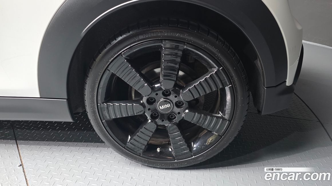 Mini Cooper Convertible 2024