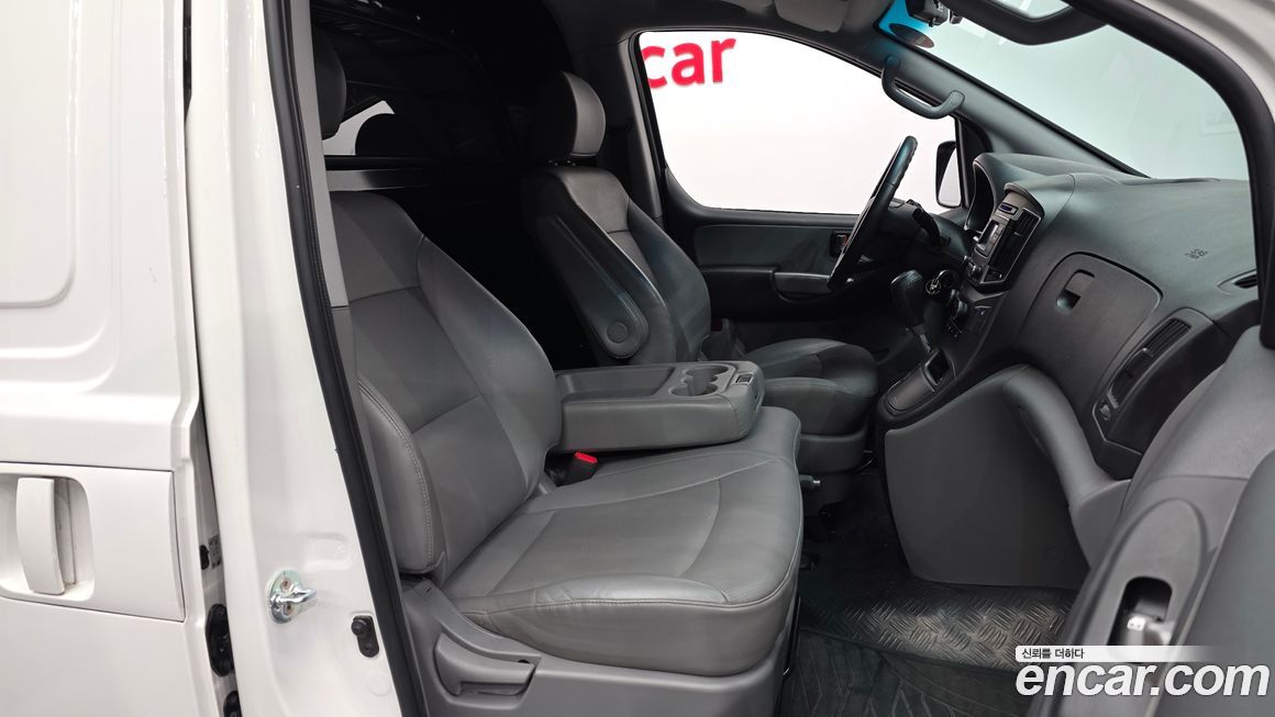 Hyundai Starex 2021