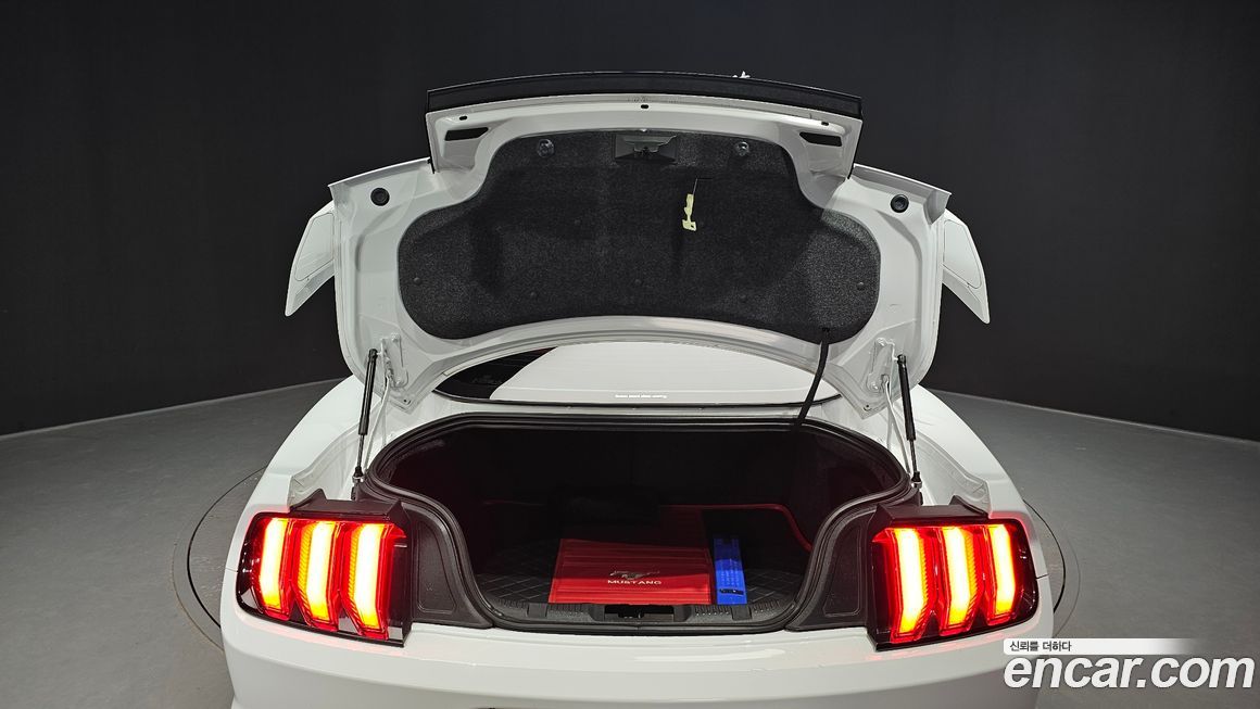 Ford Mustang 2020