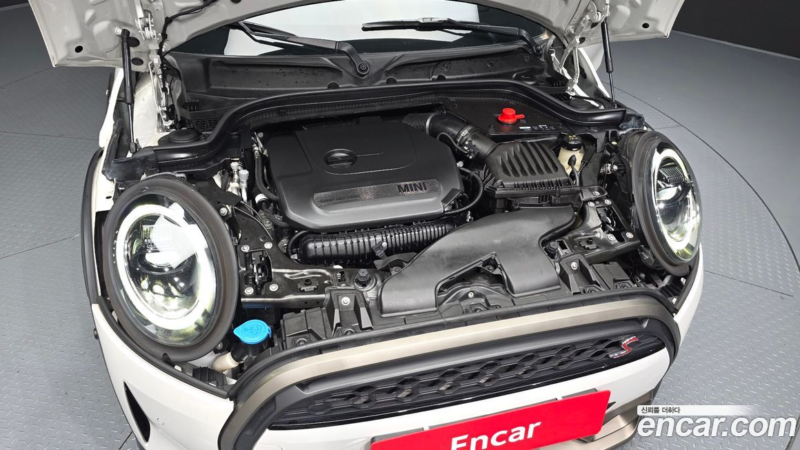 Mini Cooper Convertible 2024