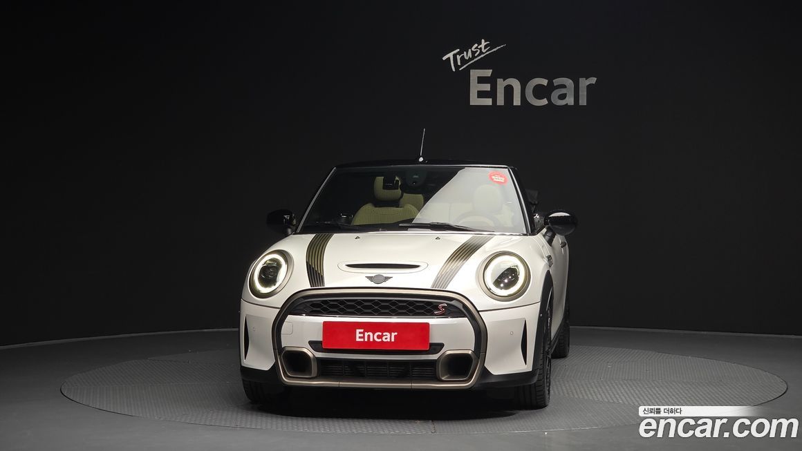 Mini Cooper Convertible 2024