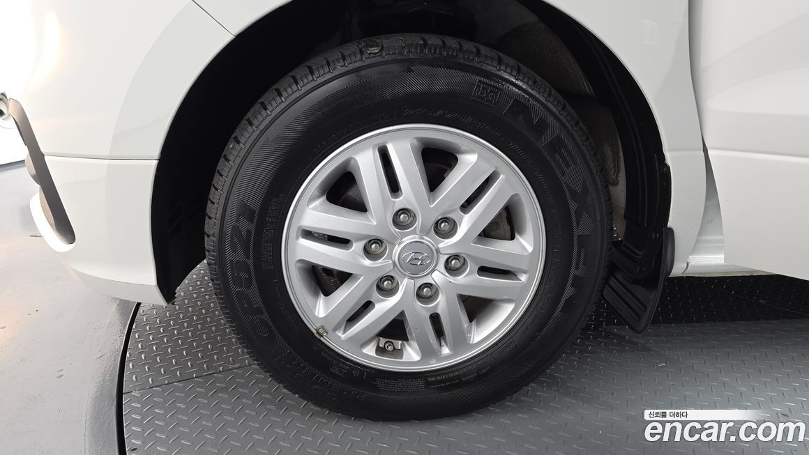 Hyundai Starex 2021