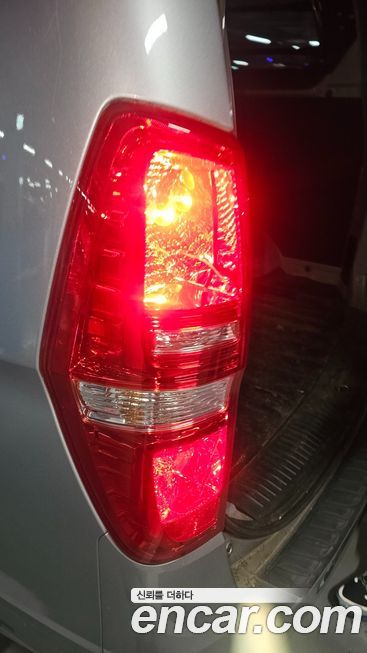 Hyundai Starex 2021