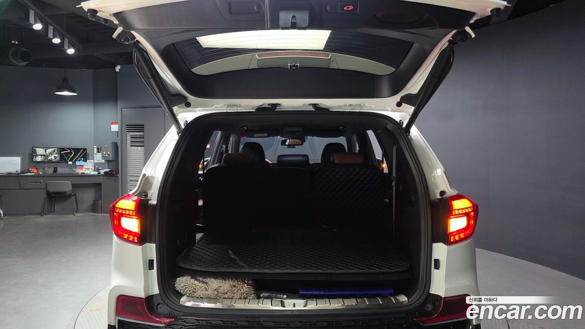 KG_Mobility_Ssangyong Rexton 2018