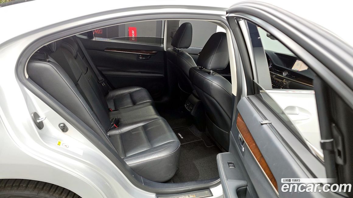 Lexus ES 2015
