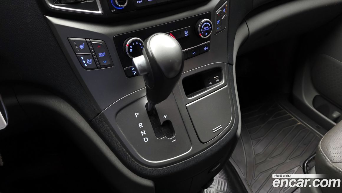 Hyundai Starex 2021