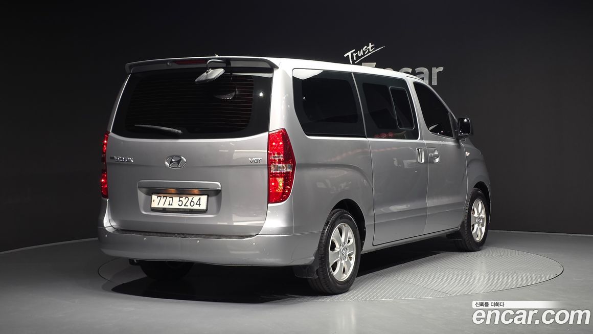 Hyundai Starex 2021
