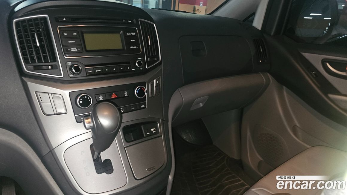 Hyundai Starex 2021