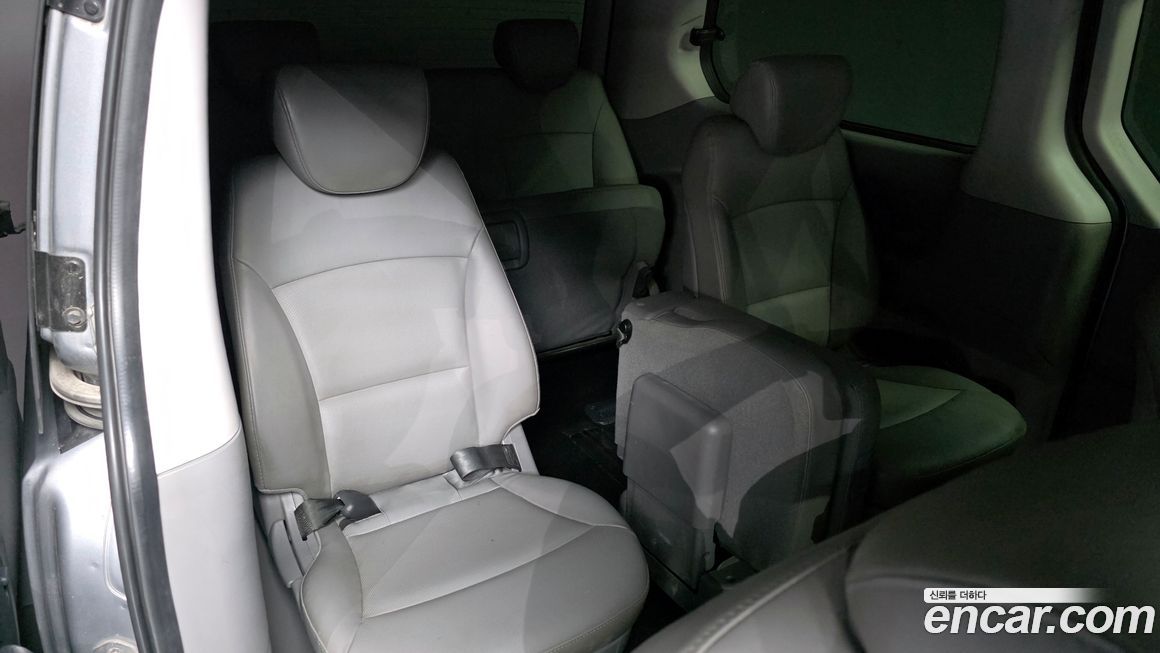 Hyundai Starex 2021