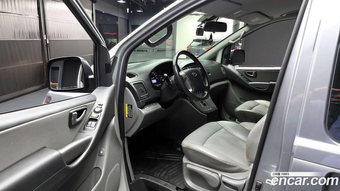 Hyundai Starex 2021