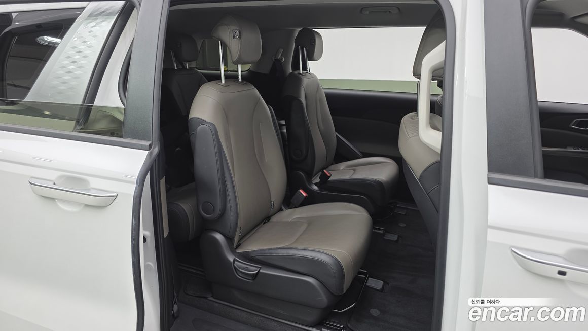 Kia Canival 2024