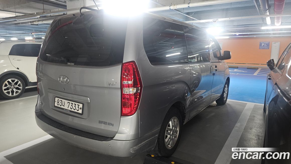 Hyundai Starex 2021