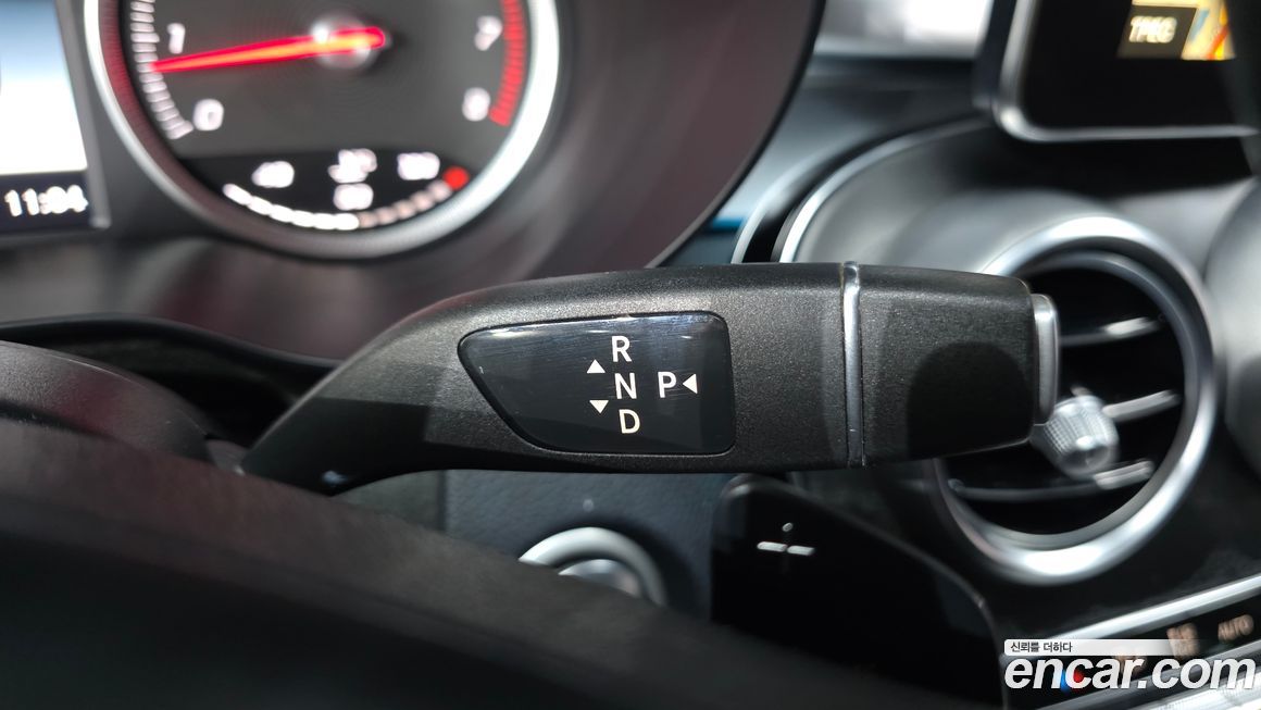 Mercedes-Benz GLC-Class 2019