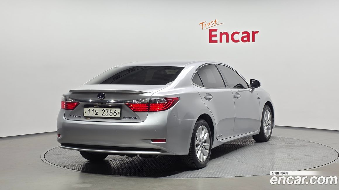 Lexus ES 2015