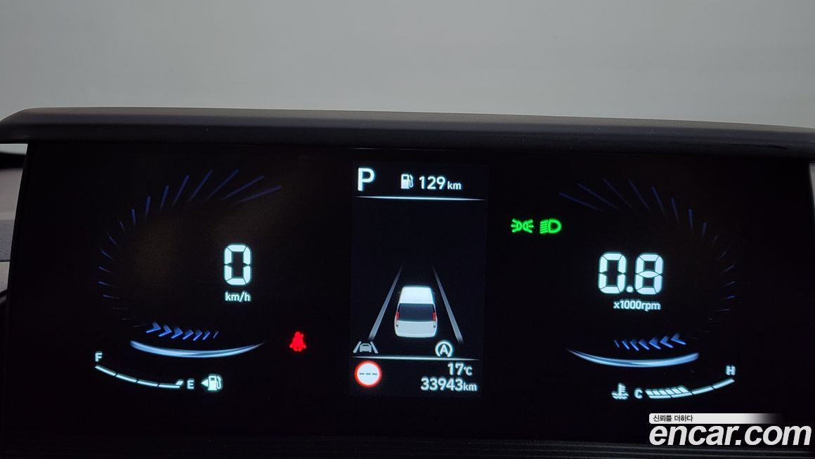 Hyundai Staria 2025