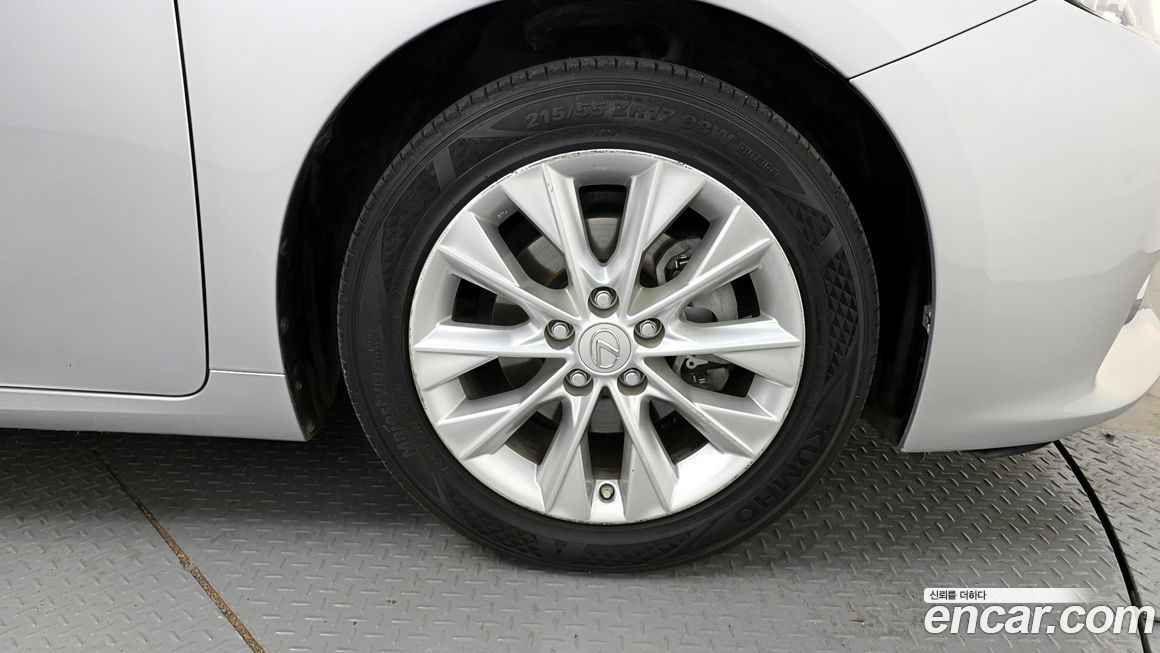 Lexus ES 2015