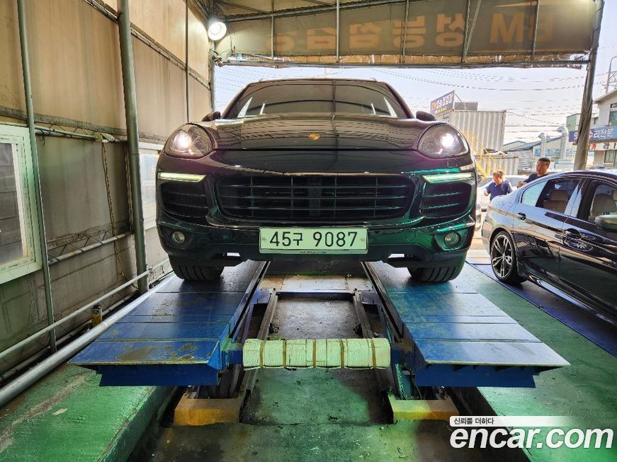 Porsche Cayenne 2015