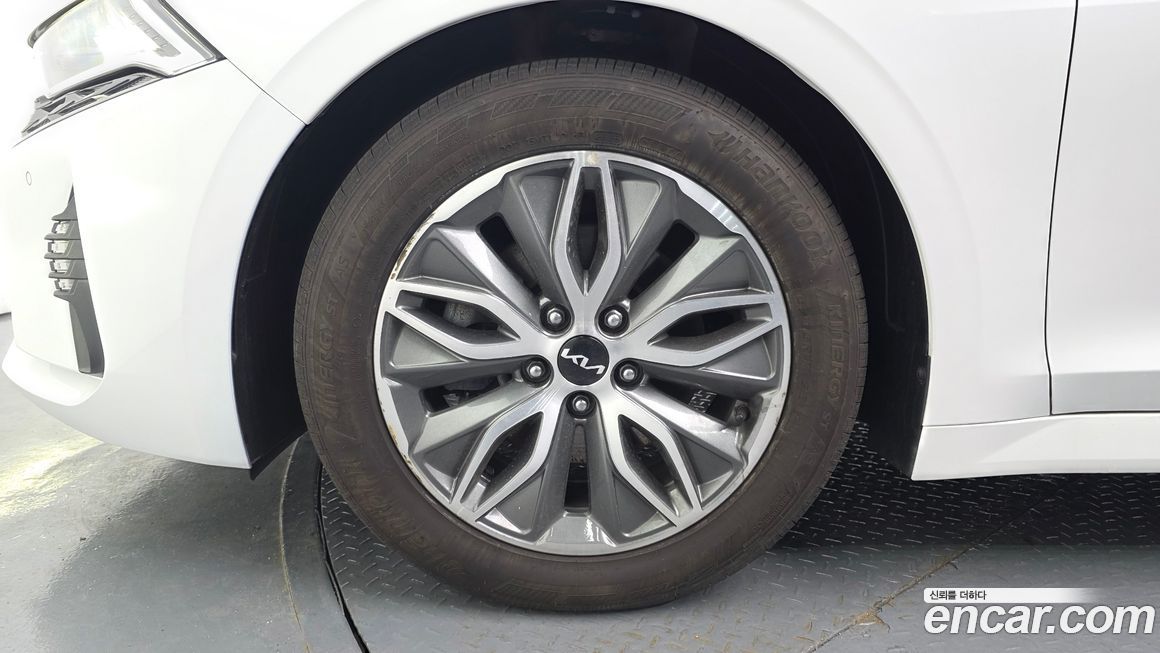Kia K5 2023
