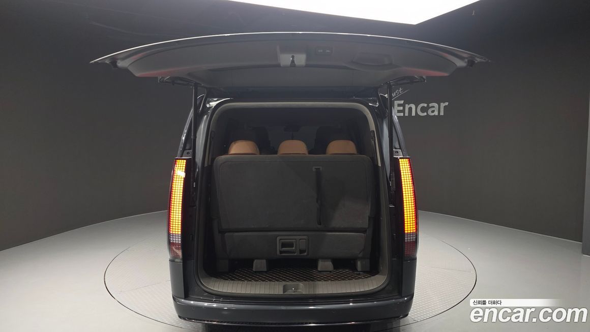 Hyundai Staria 2022