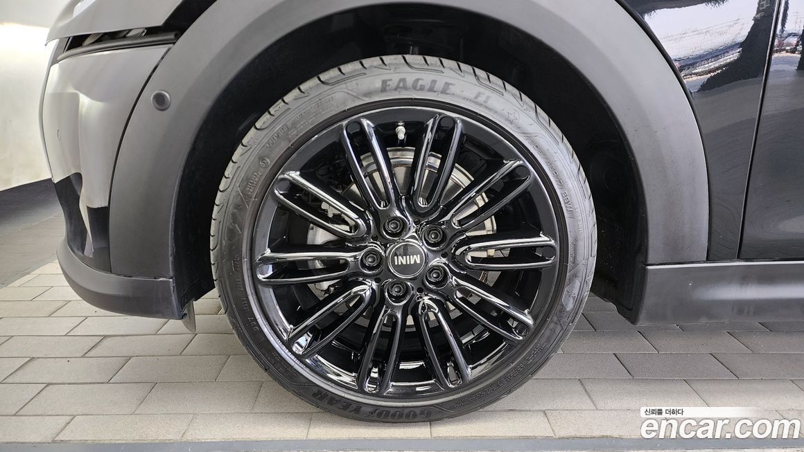 Mini Cooper Convertible 2024